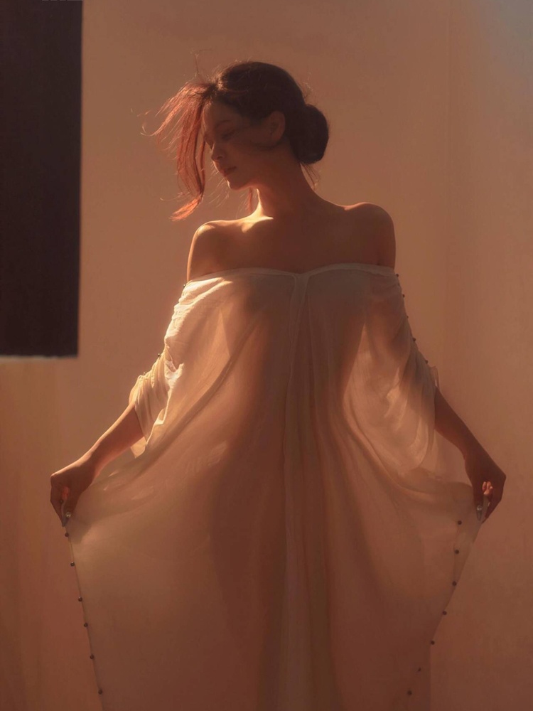 写真スタジオ照明 ガールポートレートアート写真 美しい10代 - Lighting In Photography Studio のレビューと価格